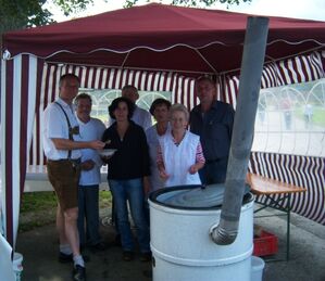 Nich nur den Organisatoren mundete der Pichelsteiner von Werner Holger und Max Zwickenpflug vorzüglich