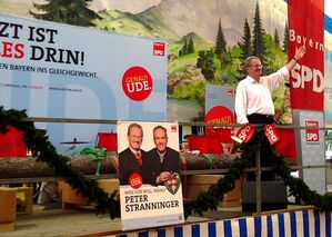 Christian Ude auf dem Volksfest in Pfaffenberg