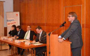 Bahnvorstandsmitglied Ronald Pofalla bei seinem Vortrag.