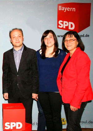 MdL Johanna Werner Muggendorfer (re.) mit den beiden BT-Kandidaten - Johanna Uekermann und Harald Unfried